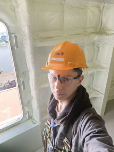 photo_5222202911205559704_y-1