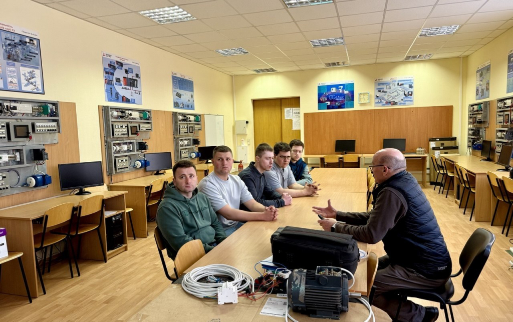 dcefbe7b-3a1e-4cf1-a236-b71d5d729ac4